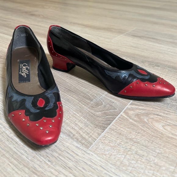 Vintage Red and Black Heels with Stud Accents - Picture 1 of 3